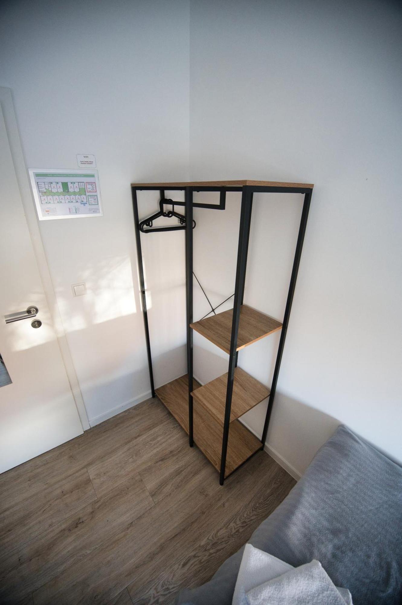 Hostel Messe Laatzen Exteriör bild
